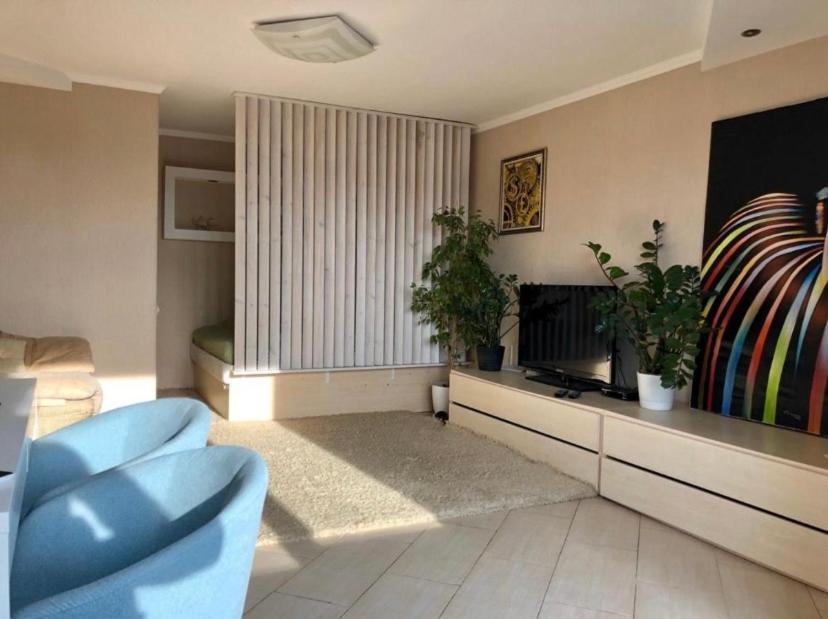 Apartment In The Center Черкаси Екстериор снимка