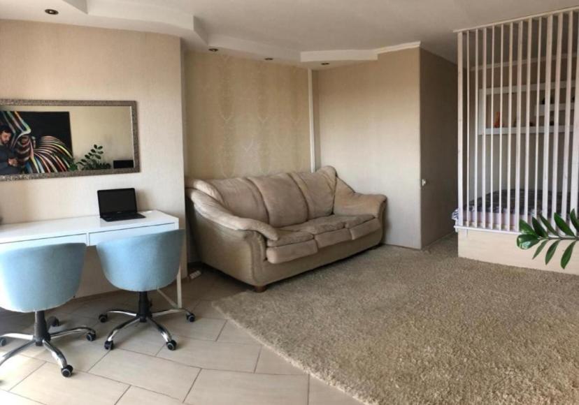 Apartment In The Center Черкаси Екстериор снимка