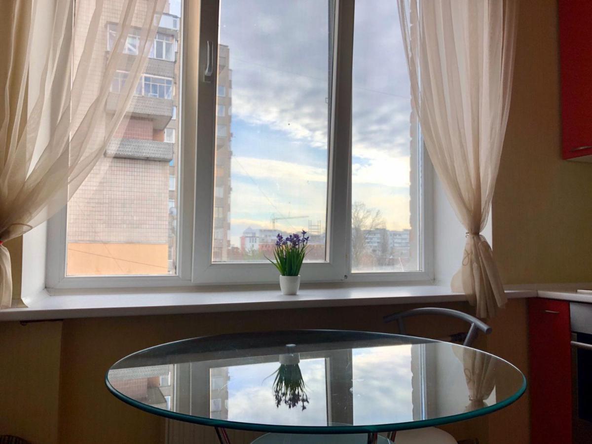 Apartment In The Center Черкаси Екстериор снимка
